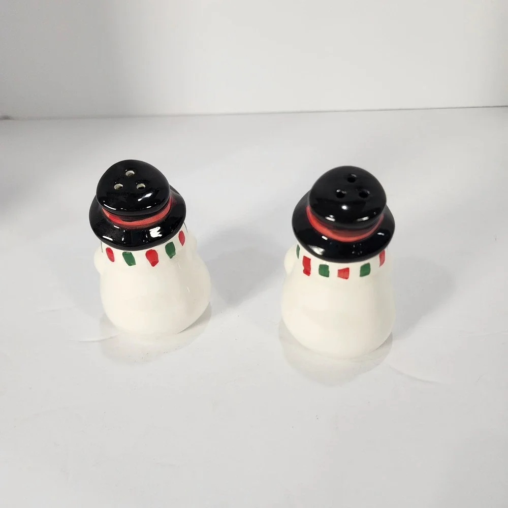 Christmas Snowman Ceramic Salt and Pepper Shakers Set Holiday Winter Decor